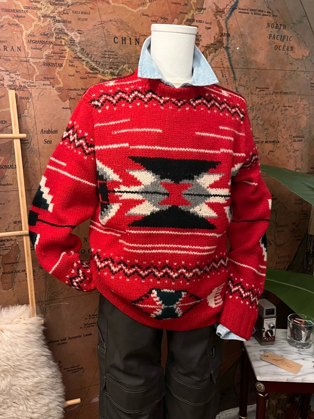 Vintage Richards Road 100% Shetland Wool Southwest-Style Knit Sweater (L)